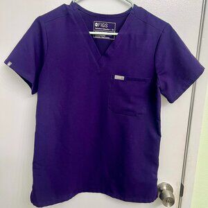 FIGS Women Catarina One-Pocket Scrub Top, XS Regular, Purple Jam